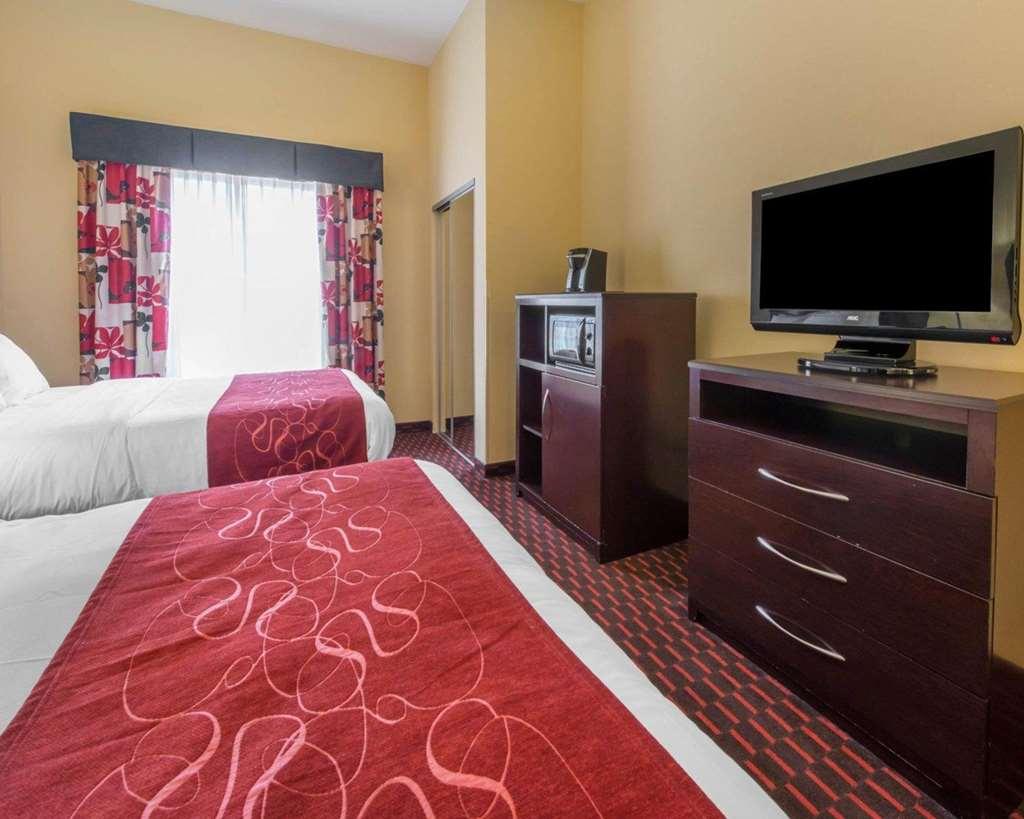 Comfort Suites Altoona Room photo