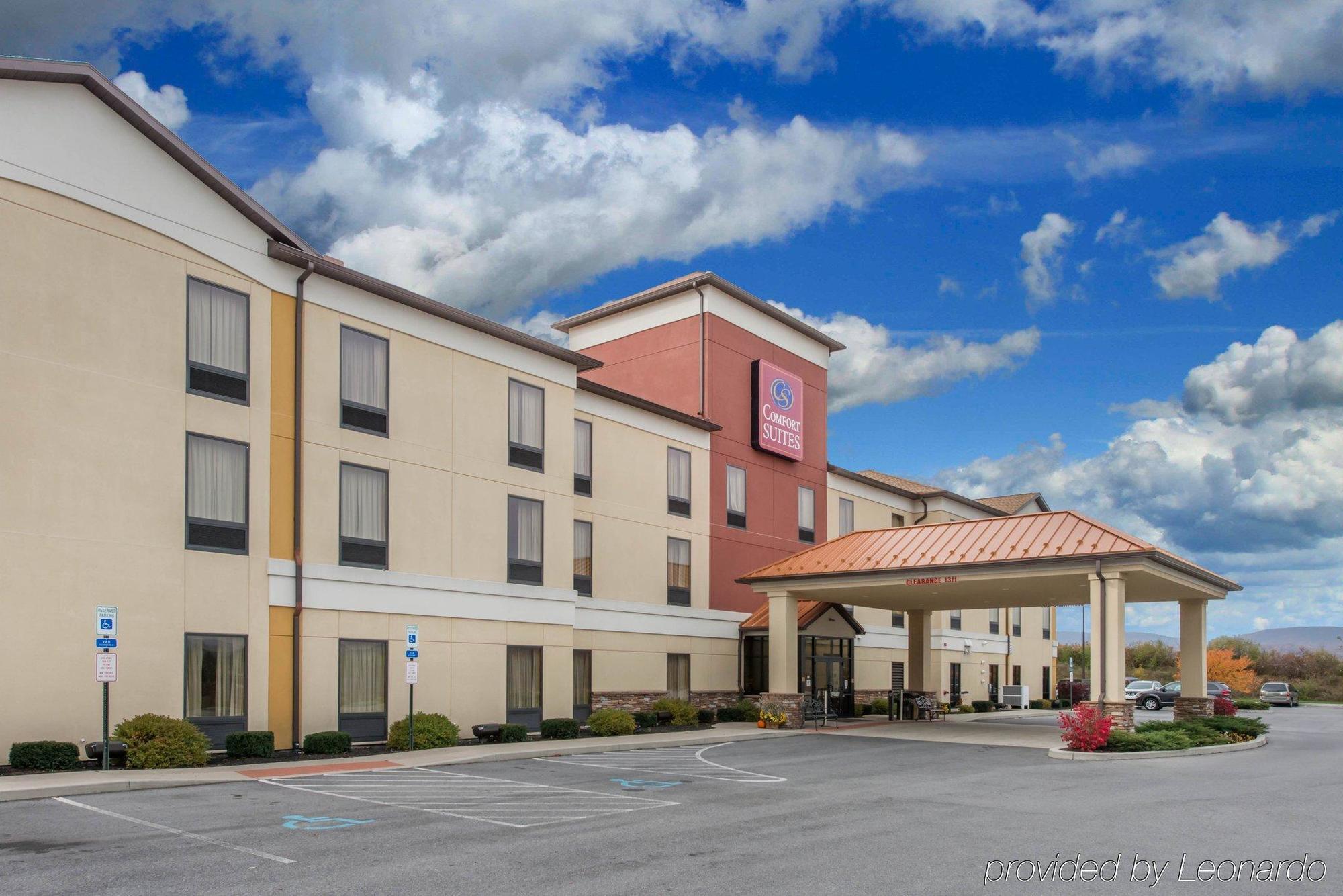 Comfort Suites Altoona Exterior photo